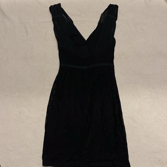 H & M Little Black Stretchy Lace Detail Dress sz 8 - Picture 8 of 8